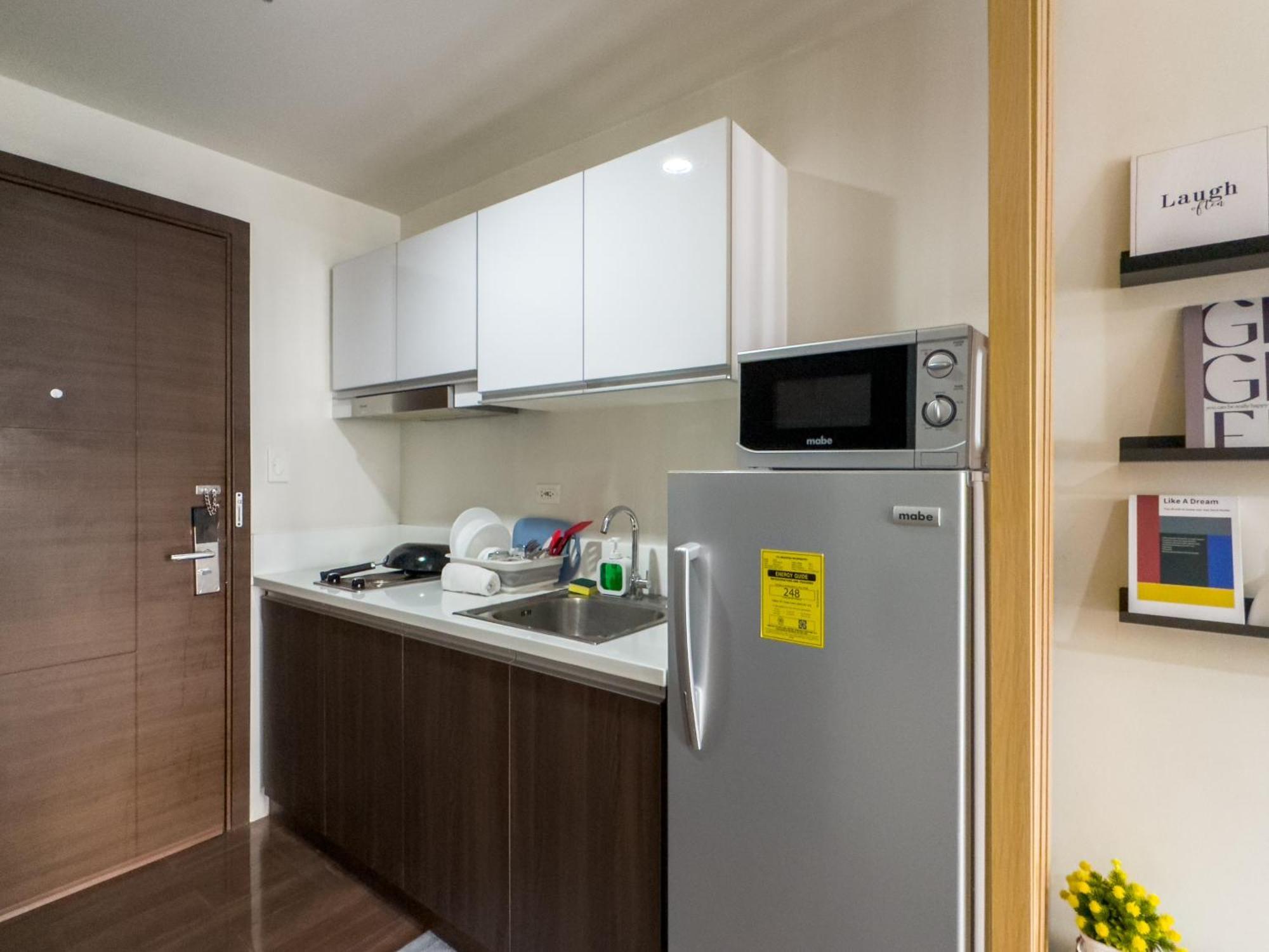 Gemstonebr In Smdc Air Residences Manila