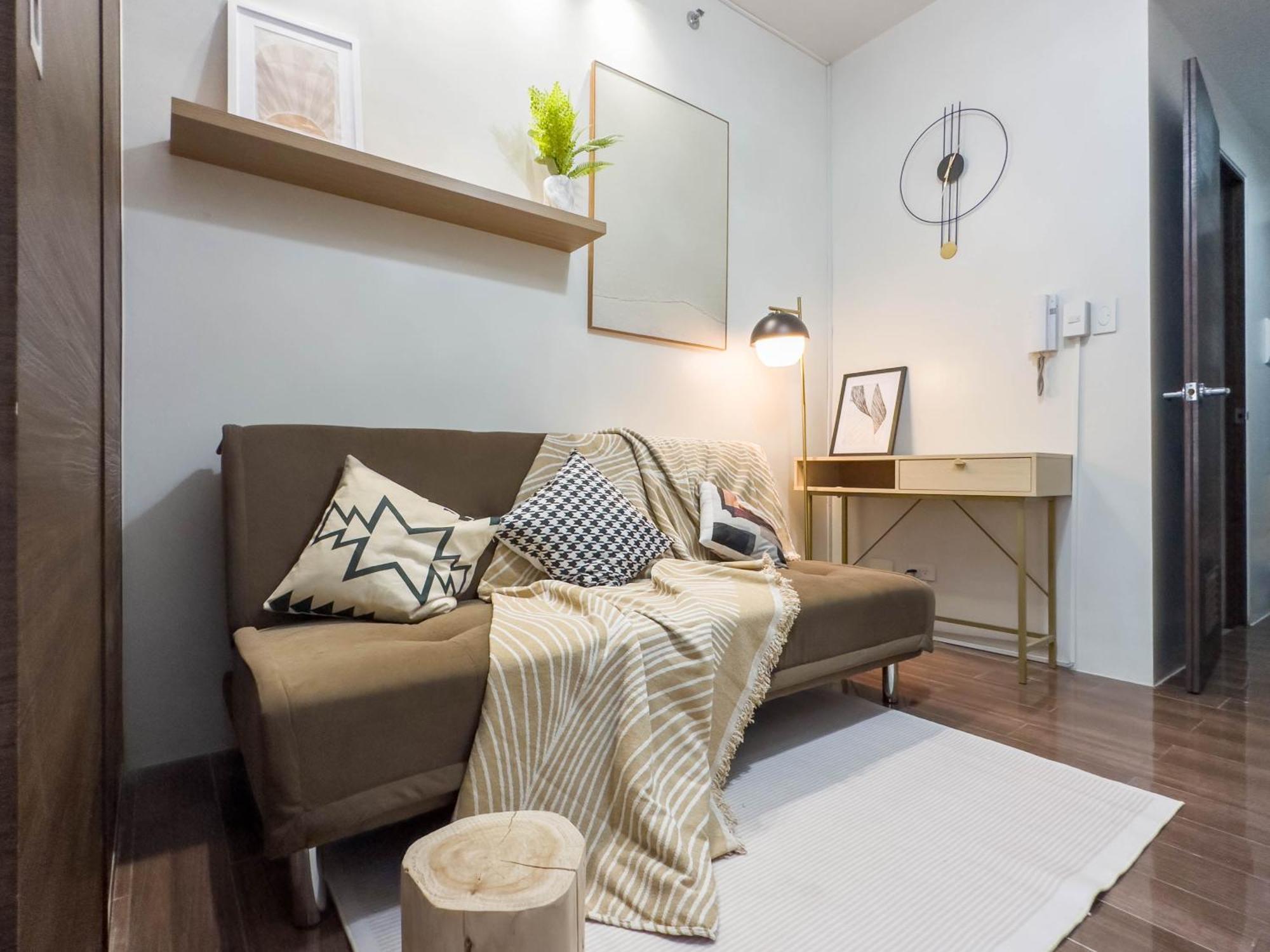 Gemstonebr In Smdc Air Residences Apartment Manila