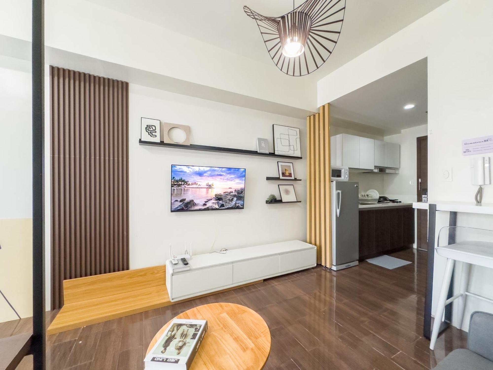Gemstonebr In Smdc Air Residences Apartment *
