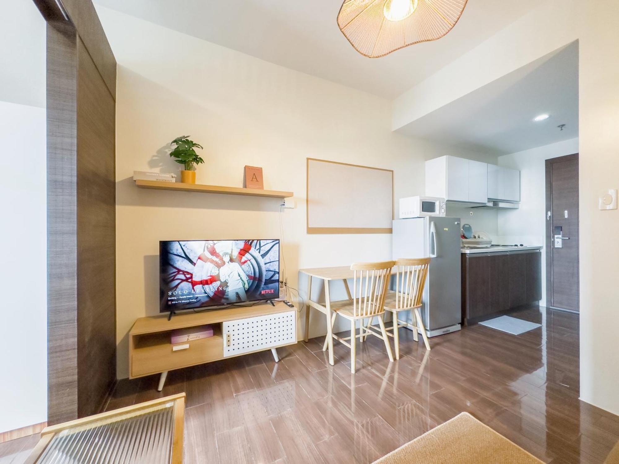 Gemstonebr In Smdc Air Residences Apartment *