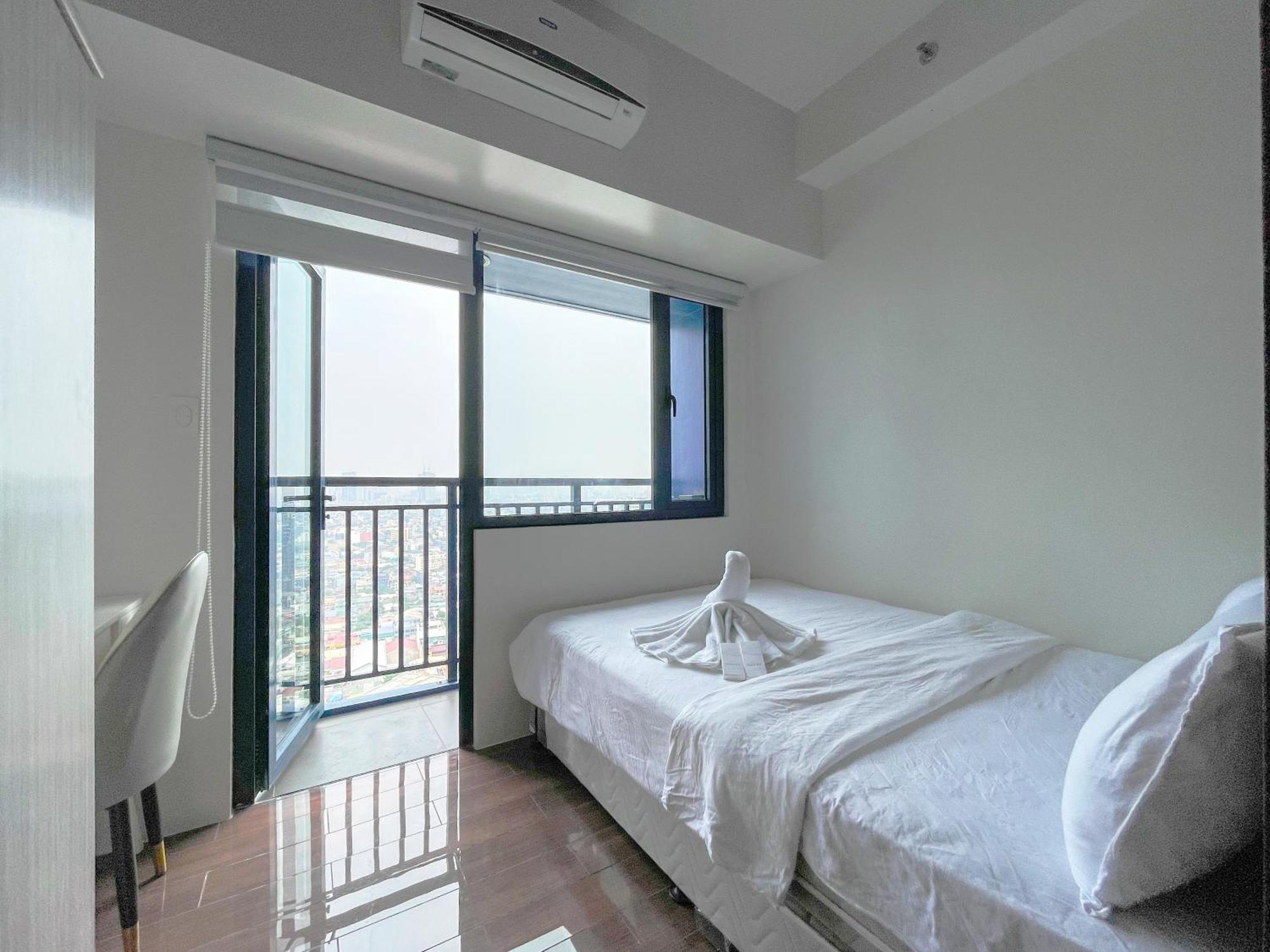 Gemstonebr In Smdc Air Residences Apartment Manila