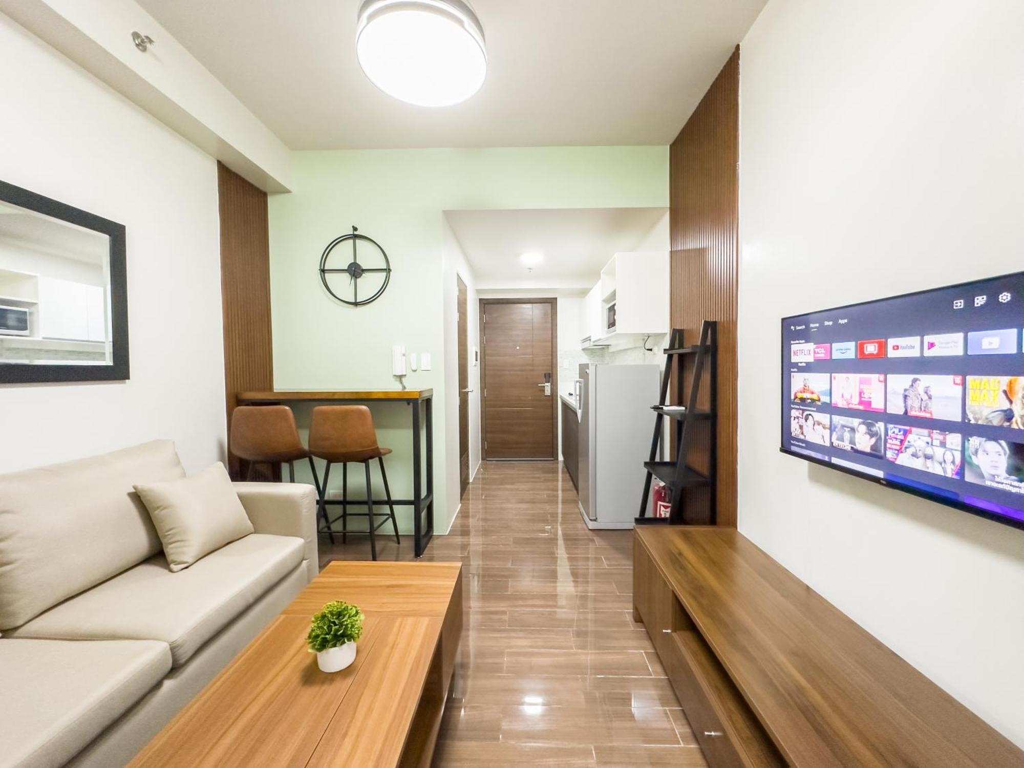 Gemstonebr In Smdc Air Residences Apartment