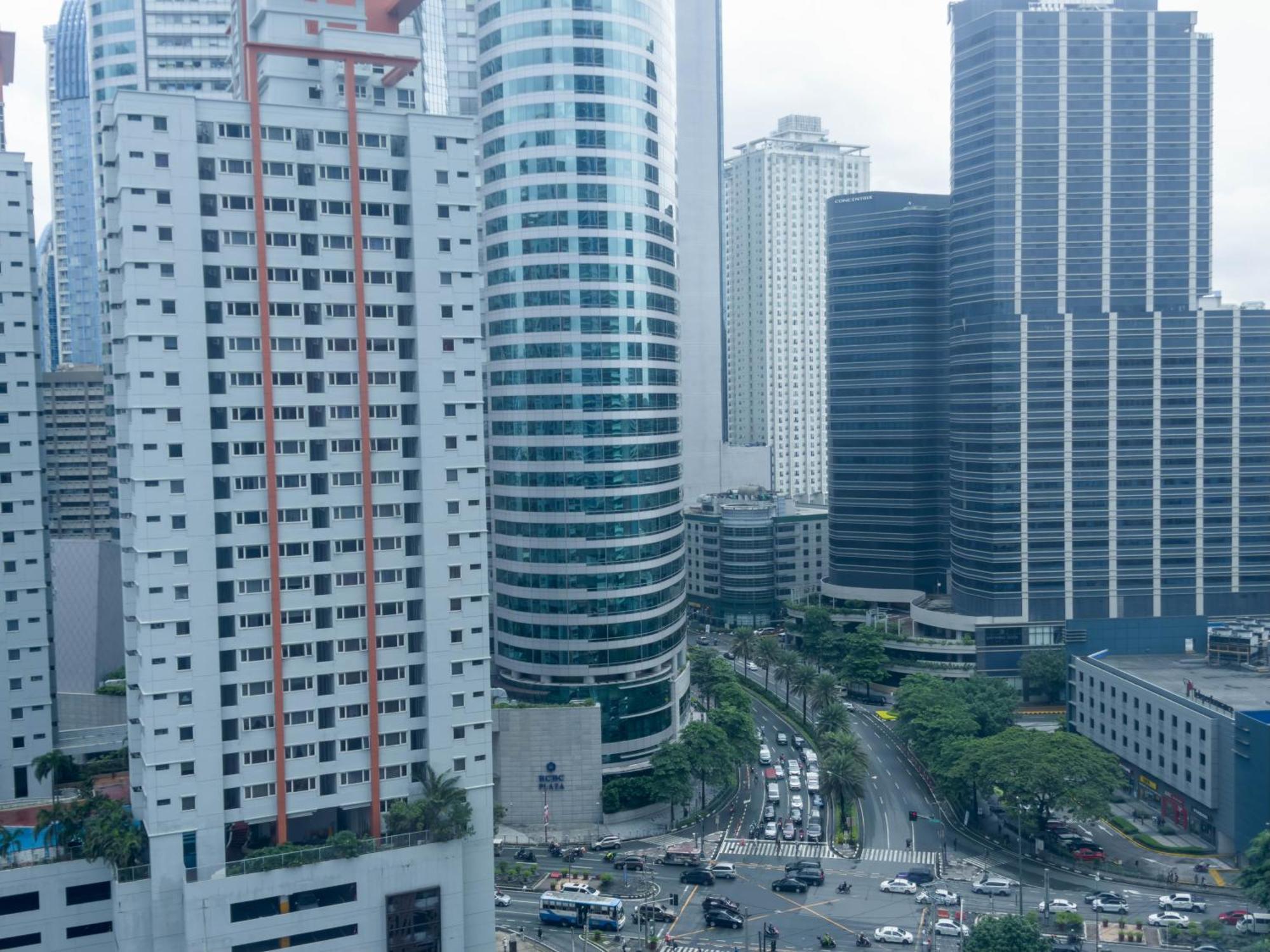 Gemstonebr In Smdc Air Residences Apartment