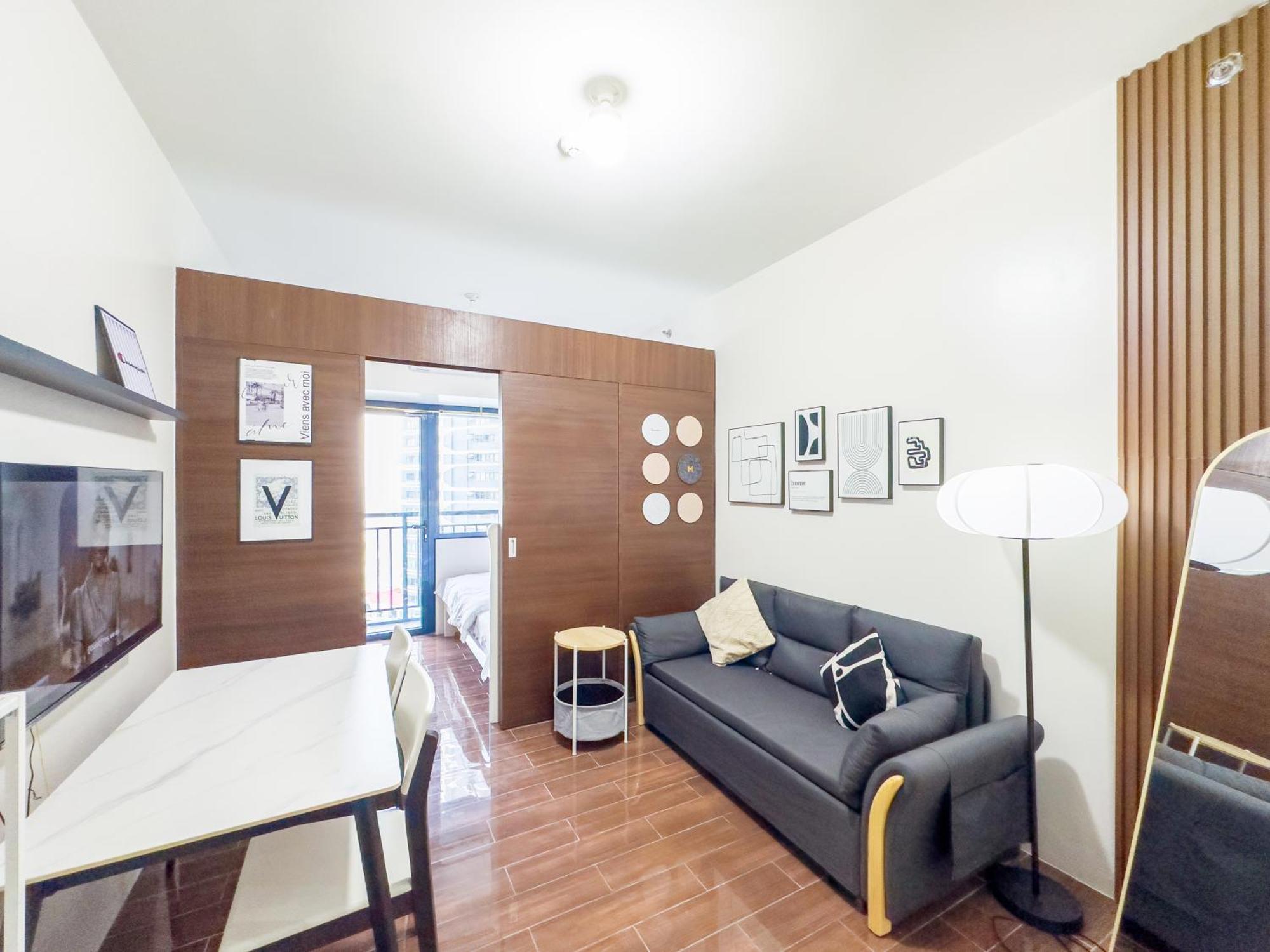 Gemstonebr In Smdc Air Residences Apartment